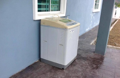Bukit Kuang Casa | OYO Home 90977 AzZinki Homestay