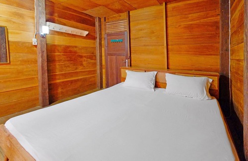 Makassar Hotel | OYO Homes 91167 Tatto Bara Homestay Near Tongkonan Payung Pangden