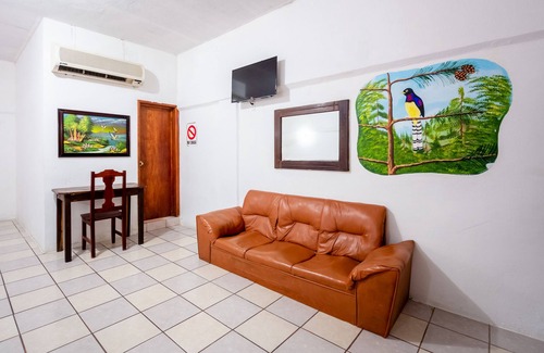 Crucecita Hotel | OYO Hotel Betsua Vista Hermosa, Huatulco