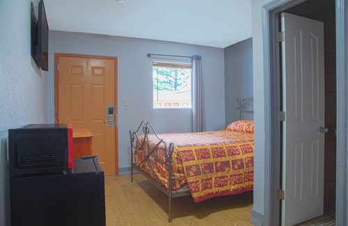 Candler-McAfee Hotel | OYO Hotel I-20 Decatur, East Atlanta