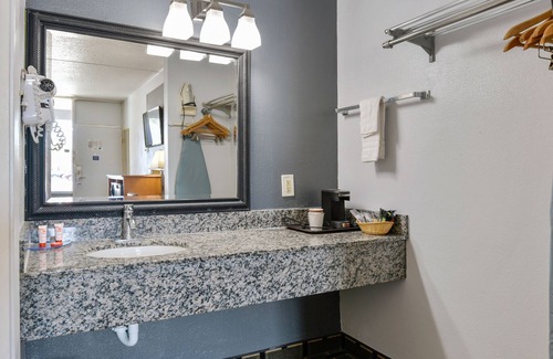 Lake Park Hotel | OYO Hotel Lake Park / Valdosta Area