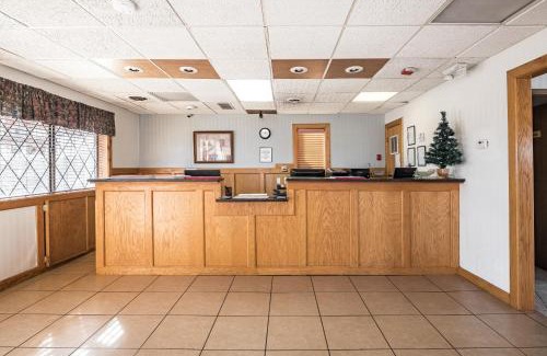 Branson Theater District Hotel | OYO Hotel Windmill Branson