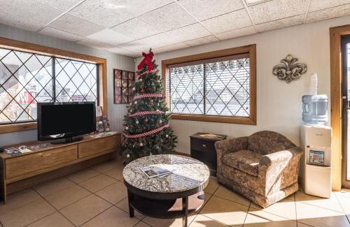 Branson Theater District Hotel | OYO Hotel Windmill Branson
