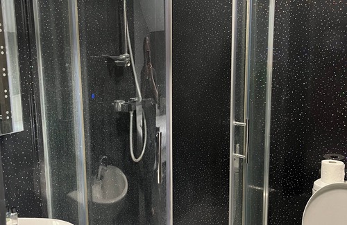 Skegness Hotel | OYO Ivy Hotel