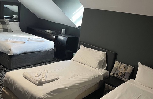 Skegness Hotel | OYO Ivy Hotel