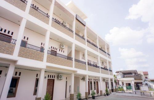 Medan Hotel | OYO Life 2354 Rose House