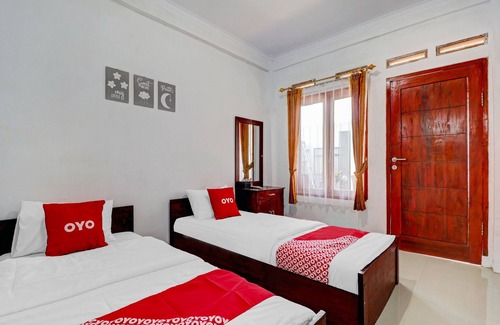 Majalaya Hotel | OYO Life 90570 Heboh Guest House Syariah