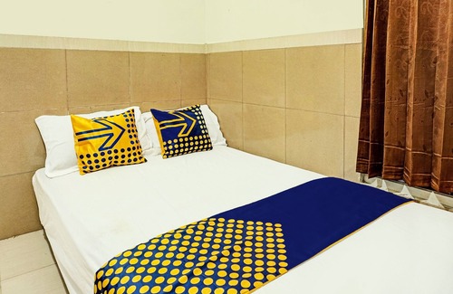 Kediri Hotel | OYO Life 92393 Namimart Syariah 1