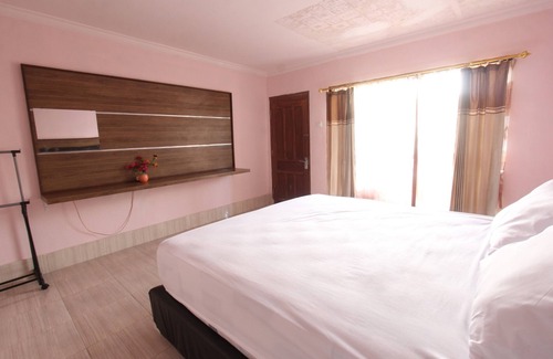 Mataram Hotel | OYO Life 93284 Kos Cendana Raya
