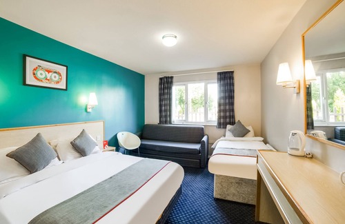 Thrussington Hotel | OYO Sunrise Hotel, A46 N Leicester