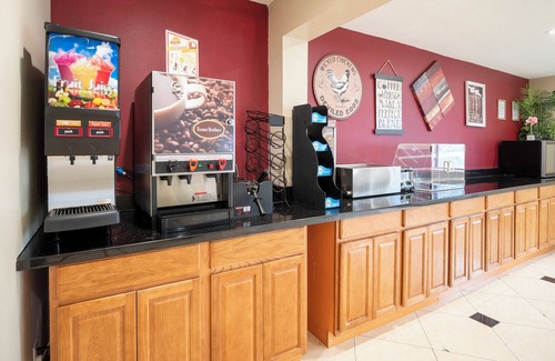 Houston Hotel | OYO Townhouse Houston Airport North