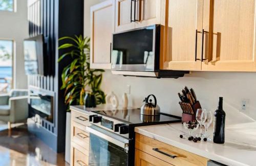 Gaspereaux Casa | Oyster Creek Chalet 2