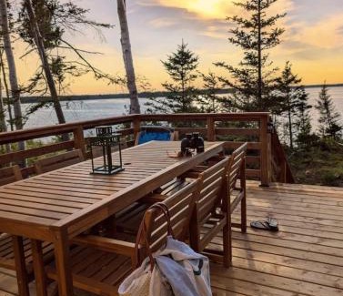 Gaspereaux Casa | Oyster Creek Chalet 2