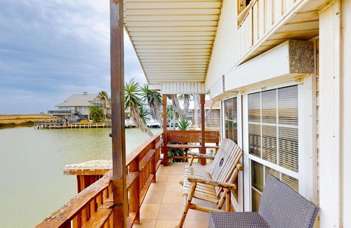 Port Isabel Casa | Oyster Drive Bungalow