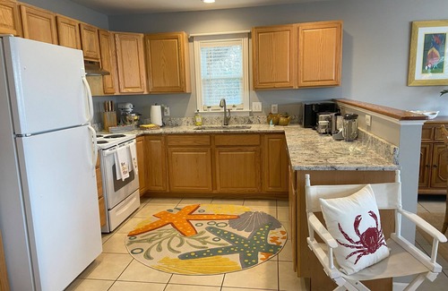 Morehead City Casa | Oyster Shack by the Bay / 4 minutes to Morehead City Waterfront/Big Rock Landing