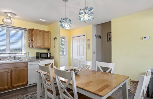 Chincoteague Cabaña | Oystercatcher - Pet Friendly and Great Views!