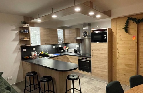 Oz Apartamento | OZ / Domaine d'Alpe d'Huez, facing south, ski-in ski-out, 4 rooms, 3 bedrooms, 8 p