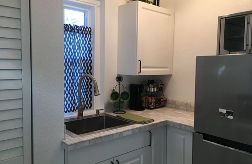 Ozona Apartamento | ¡Acción de Gracias y Navidad disponibles! ¡Incluye bicicletas y kayaks, y perros amigables también!