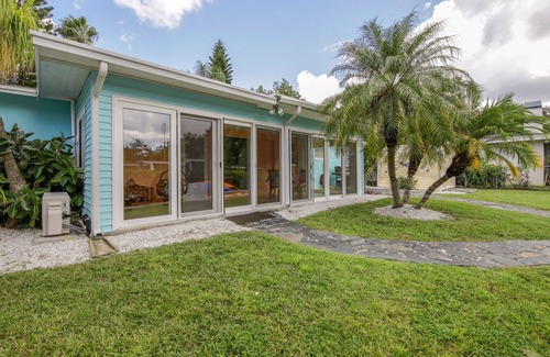 Ozona Casa | Ozona Waterfront Mermaid House