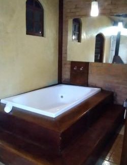 Santo Antonio do Pinhal Hotel | Pássaro de Fogo