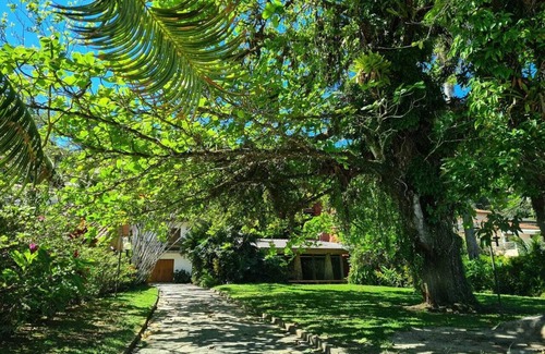 Praia da Enseada Casa | pé na Areia - Paraíso na Praia da Enseada em Ubatuba