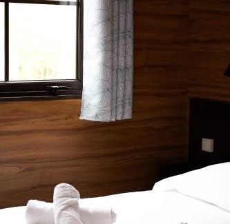 Yvre-l'Eveque Apartamento | Pôle Européen du Cheval - Les Cottages de la Futaie