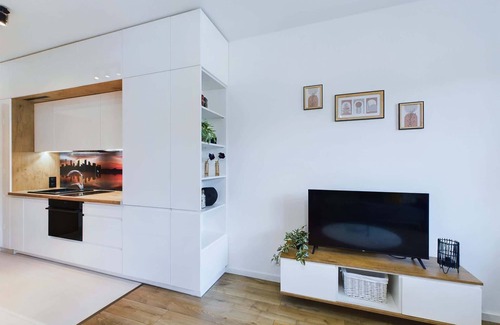 Targowek Apartamento | Płosa 3 | Atmospheric studio | Balcony
