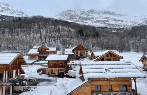 Ailefroide Apartamento | P'tit Loft Tout Confort Pelvoux, Proche des Pistes,10'de Ailefroide,5' Vallouise