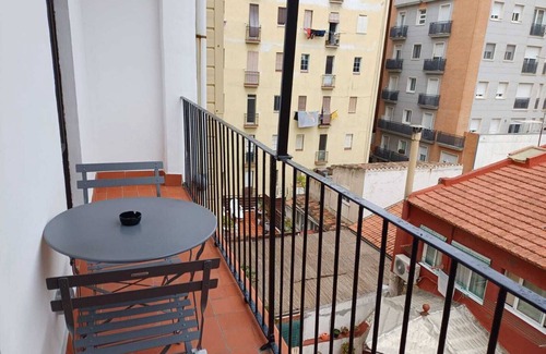 Sant Marti Apartamento | LVP1- Apartamento cerca de la playa de Barcelona - 2 dormitorios con cama doble