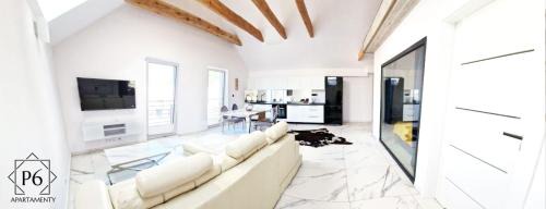 Pisz Apartamento | P6 White Line 55