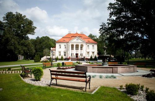 Tlokinia Koscielna Complejo | Pałac Tłokinia