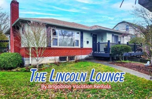 Port Angeles Casa | Pa The Lincoln Lounge