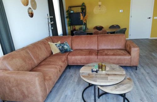 Hollum Apartamento | Paardenstal