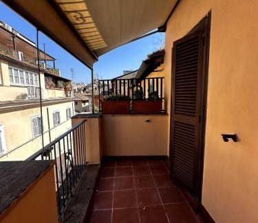 Rione VI Parione Apartamento | Pace Blu Roma
