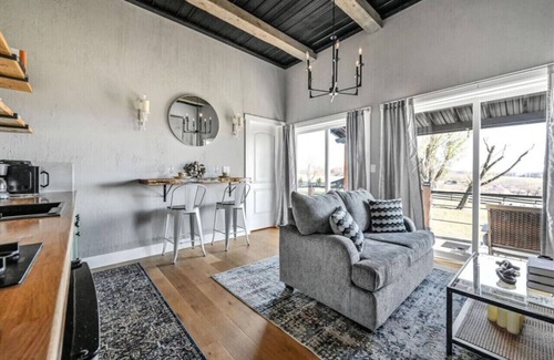 Pine Grove Apartamento | Paceful & Stylish Rural Retreat