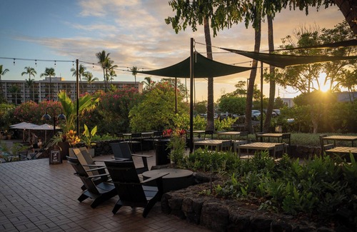 Historic Kailua Village Hotel | PACIFIC 19 Kona