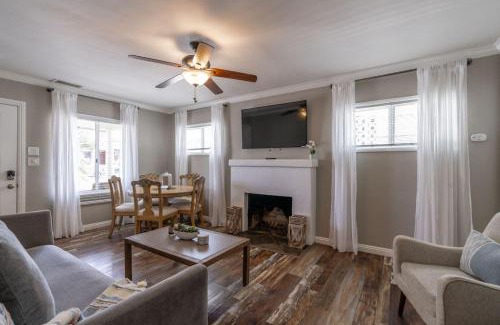 North Pacific Beach Casa | Pacific Beach Bungalow Just Steps to Beach