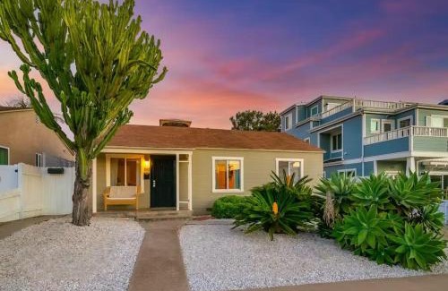 North Pacific Beach Casa | Pacific Beach Bungalow Just Steps to Beach