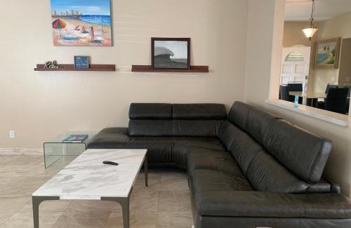 Huntington Beach Casa | Pacific Breeze Right Next to Huntington Beach Pier! Steps from Beach!