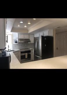 Huntington Beach Casa | Pacific Breeze Right Next to Huntington Beach Pier! Steps from Beach!