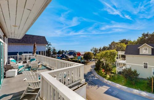 Nelscott Casa | Pacific Breeze