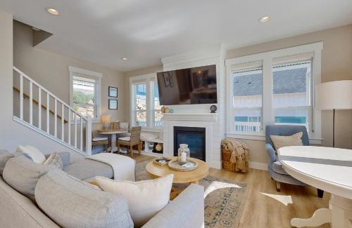 Nelscott Casa | Pacific Breeze