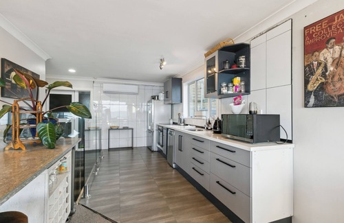 Houghton Bay Casa | Pacific Oceanfront home near airport with stunning views