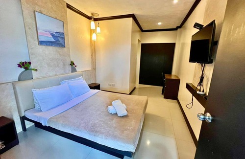 Davao Hotel | Pacific Palm Suites Davao powered by Cocotel