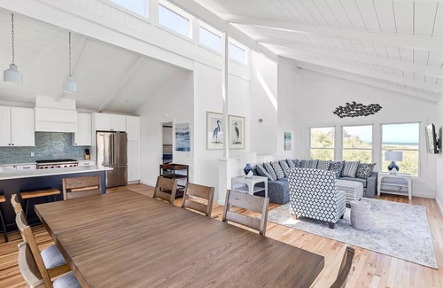Hauula Casa | Pacific Pearl Beachfront Estate