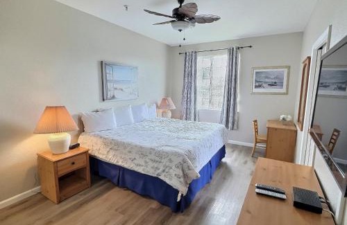 Oceano Casa | Pacific Plaza #408 - Shipwrecked - 1BdrmUp-K-QSofa