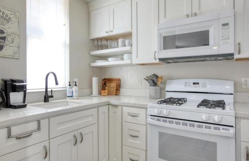 Oceano Casa | Pacific Plaza #410 - Pacific Coast Hideaway - 1BdrmUp-K