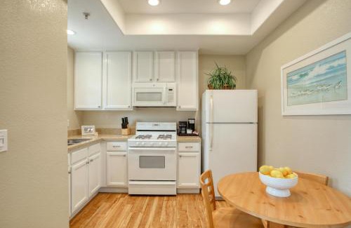 Oceano Casa | Pacific Plaza #509 - Lighthouse Lodge - 1BdrmUp-K-QSofa