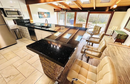 Inglenook Casa | Pacific Sands Vacation Home