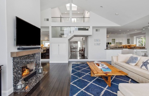 Central Malibu Casa | Pacific View in Malibu/Pool/Hot Tub/View/High-End